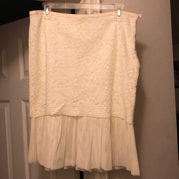 Cream max studio lace and tule skirt - Picture 4 of 5